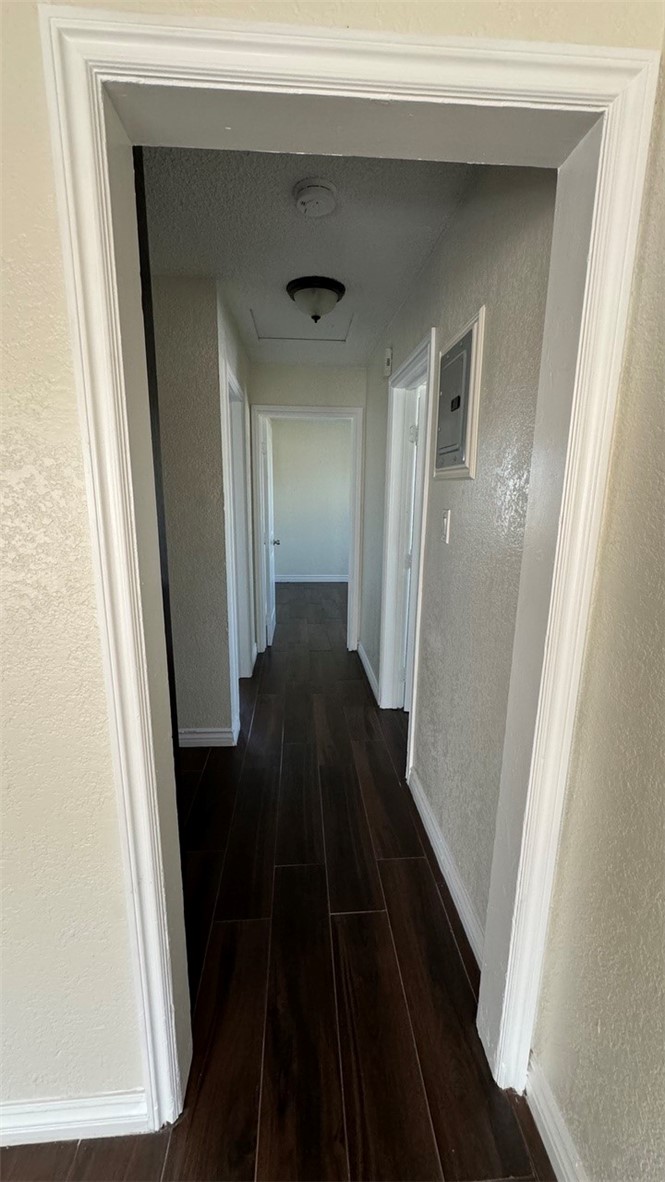 1041 West Reeve Street Compton, CA 90220 - Photo 14 of 18 Unit 4 Hallway