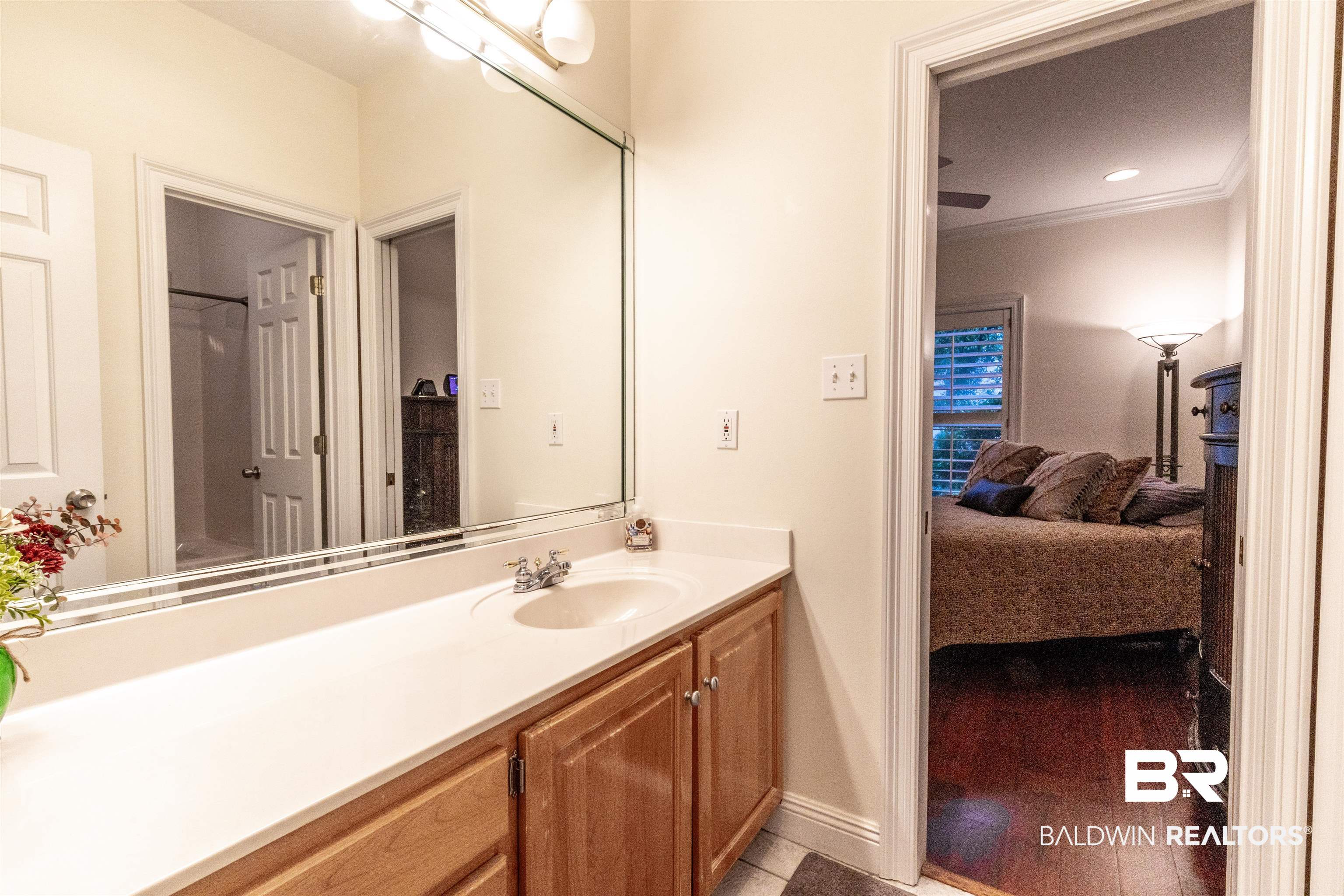 153 Old Mill Road Fairhope, AL 36532 - Photo 27 of 40 Jack and Jill Third Bathroom