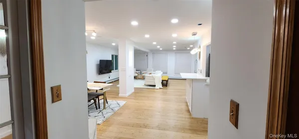 $5,800 | 150 East Walnut Street, Long Beach, NY 11561