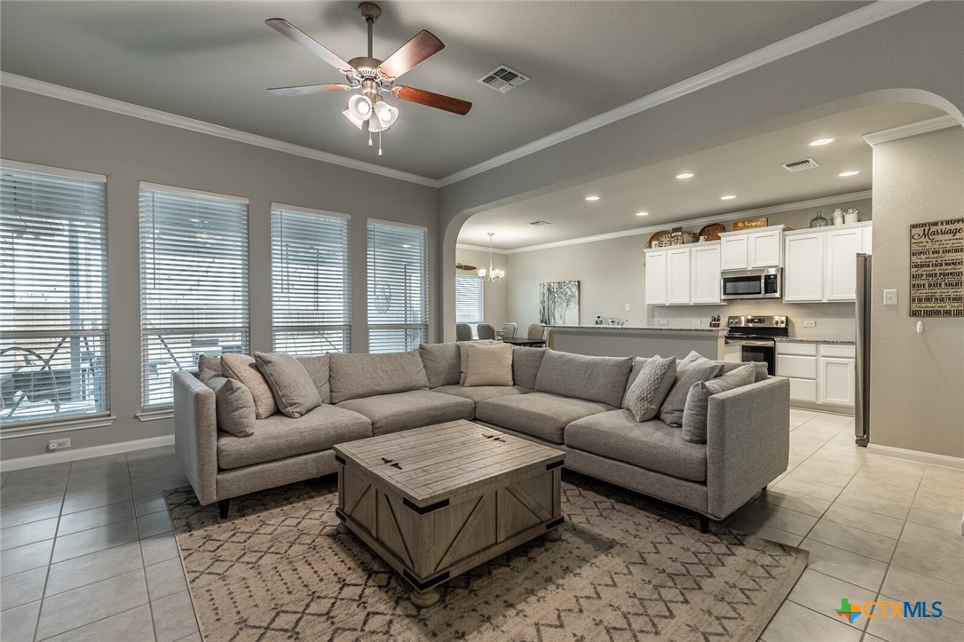 6142 Fairburn Temple, TX 76502 - Photo 7 of 38 a living room with furniture and a large window