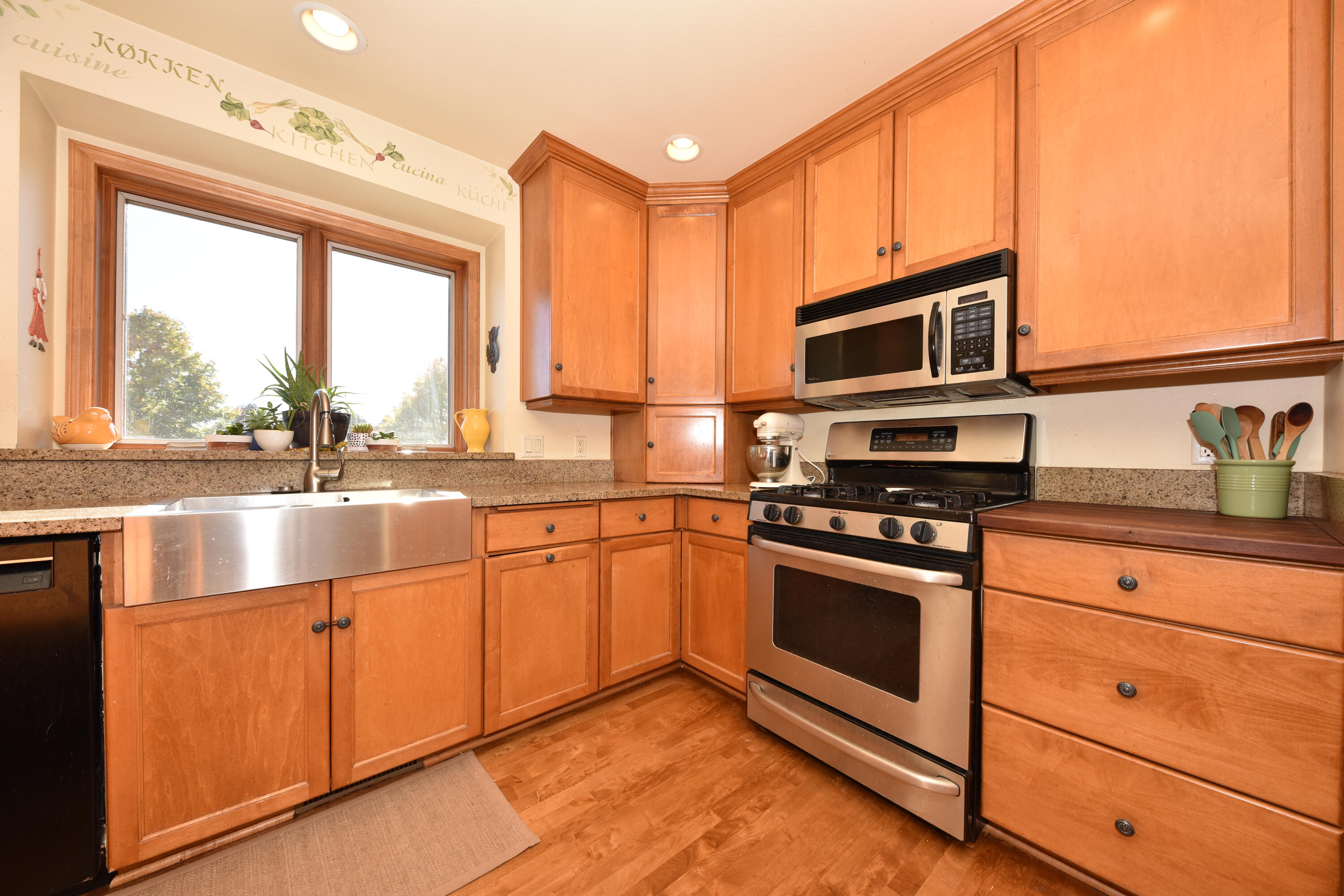 123 Linden Lane Cedar Grove, WI 53013 - Photo 13 of 37 Kitchen