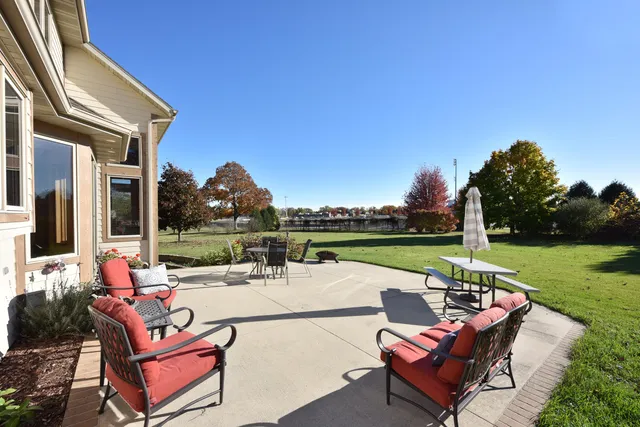 $619,000 | 123 Linden Lane, Cedar Grove, WI 53013