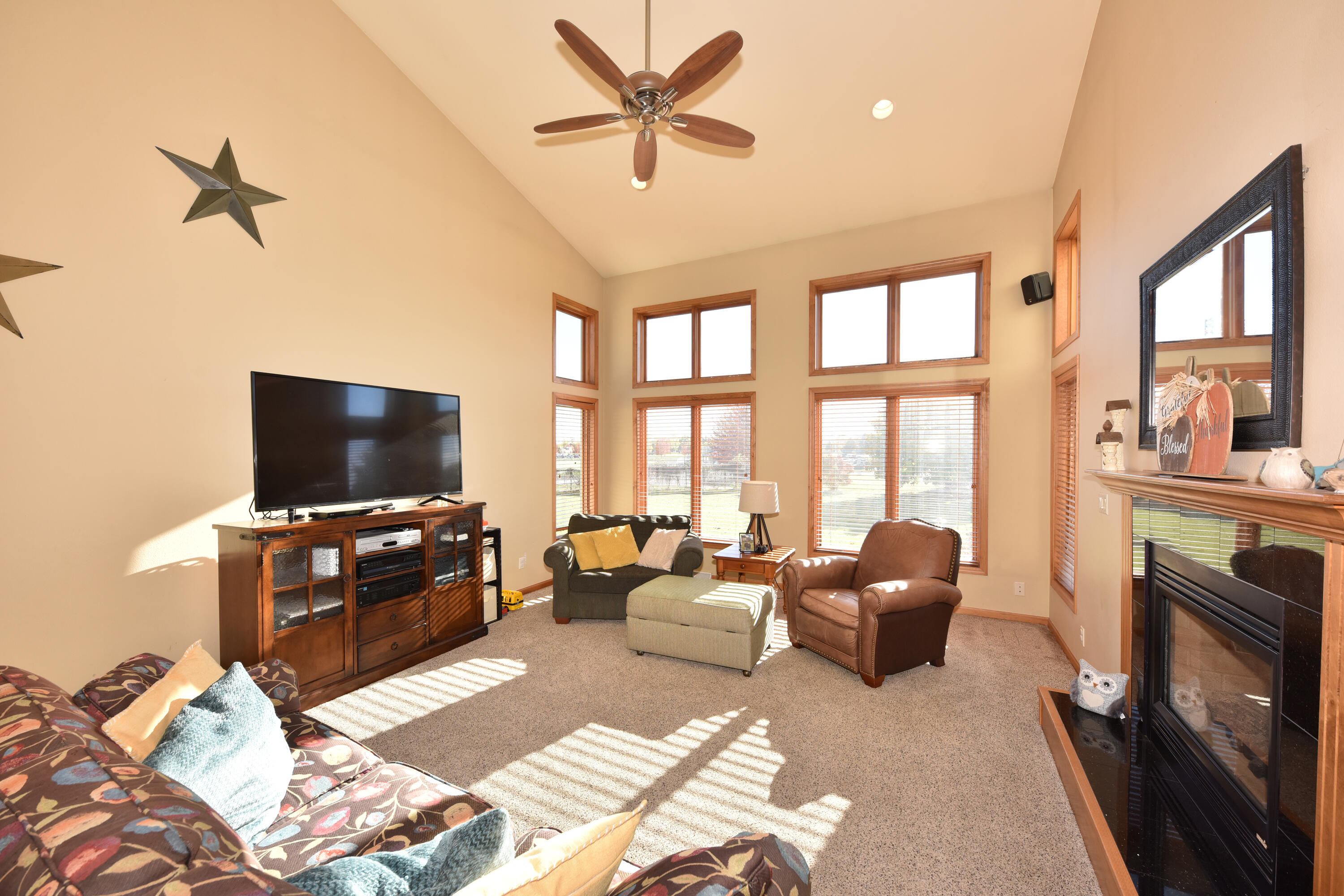 123 Linden Lane Cedar Grove, WI 53013 - Photo 5 of 37 Great Room