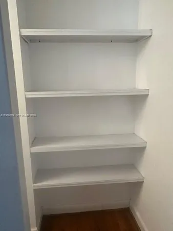 $2,350 | 736 13th Street, Unit 212, Miami Beach, FL 33139