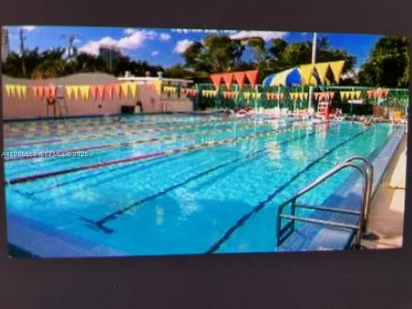 $2,350 | 736 13th Street, Unit 212, Miami Beach, FL 33139