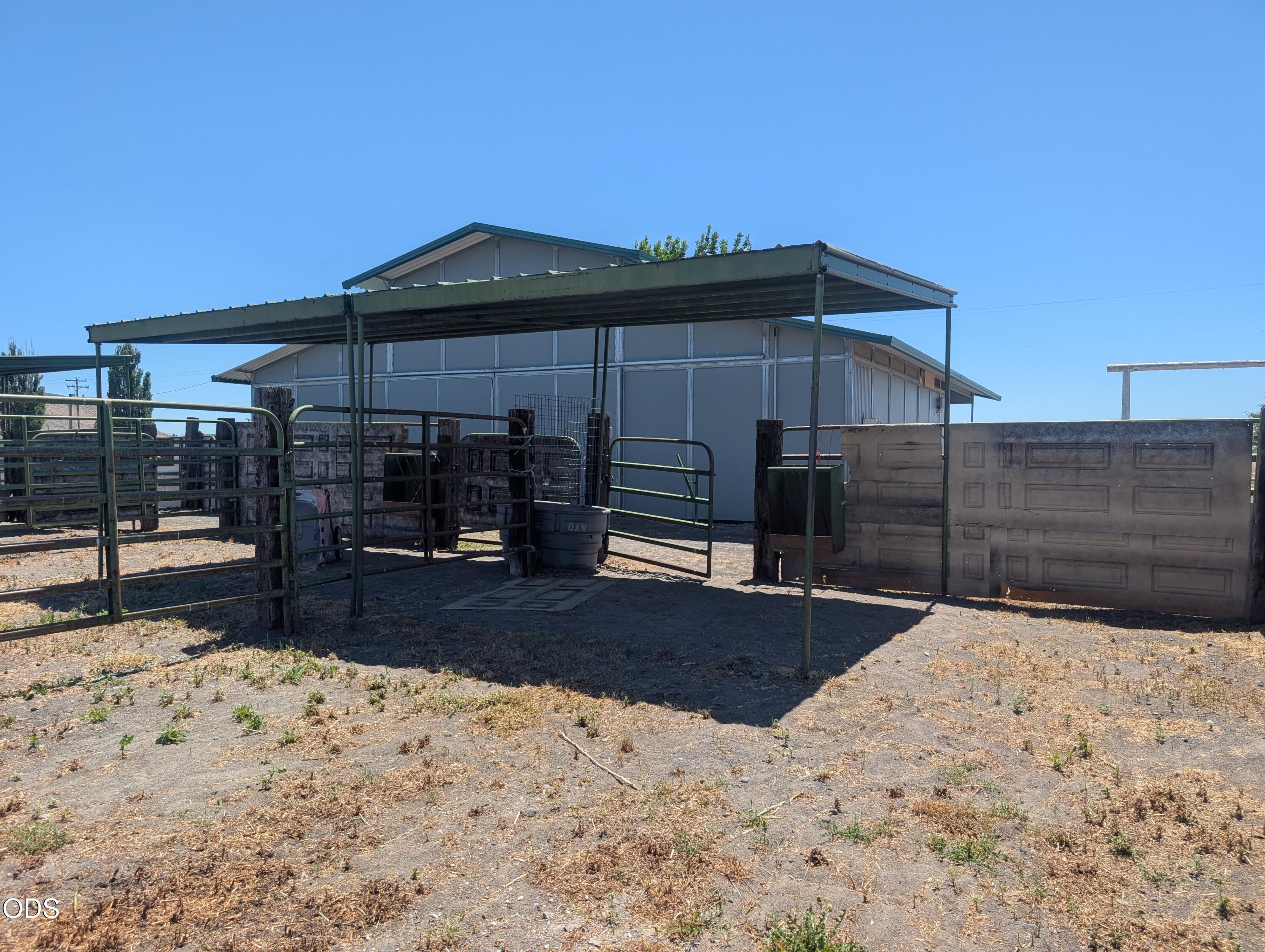 109 Miller Island Road Klamath Falls, OR 97603 - Photo 40 of 49