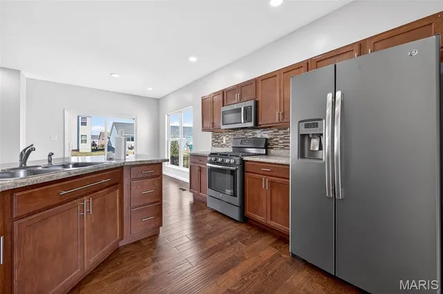 $2,650 | 3501 Charlestowne Crossing Drive, St. Charles, MO 63301