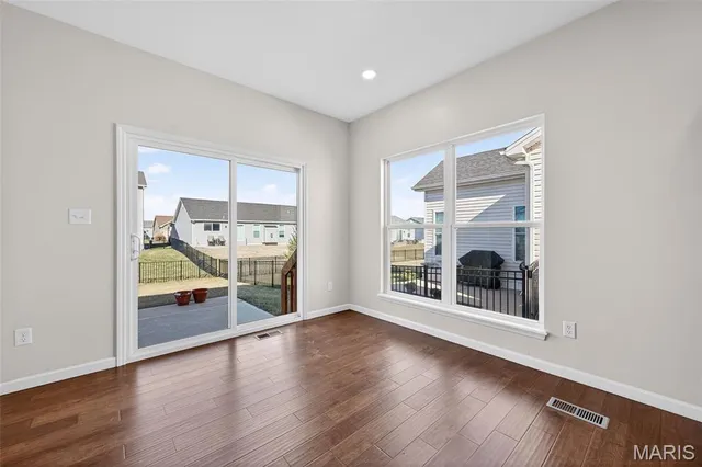 $2,650 | 3501 Charlestowne Crossing Drive, St. Charles, MO 63301