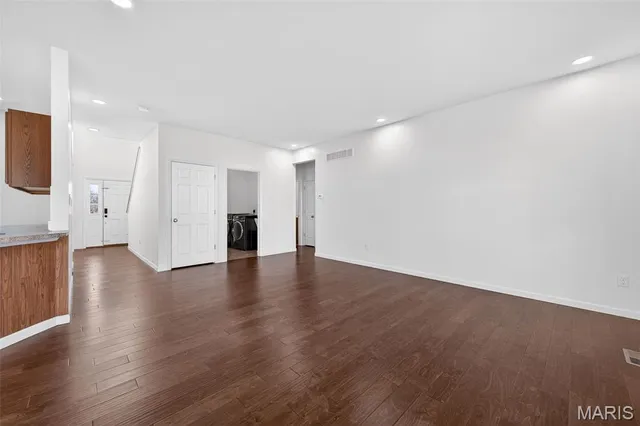 $2,650 | 3501 Charlestowne Crossing Drive, St. Charles, MO 63301