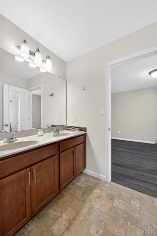 $2,650 | 3501 Charlestowne Crossing Drive, St. Charles, MO 63301