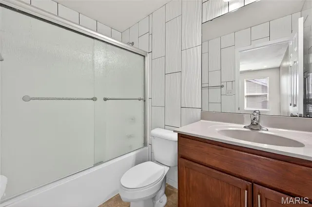 $2,650 | 3501 Charlestowne Crossing Drive, St. Charles, MO 63301