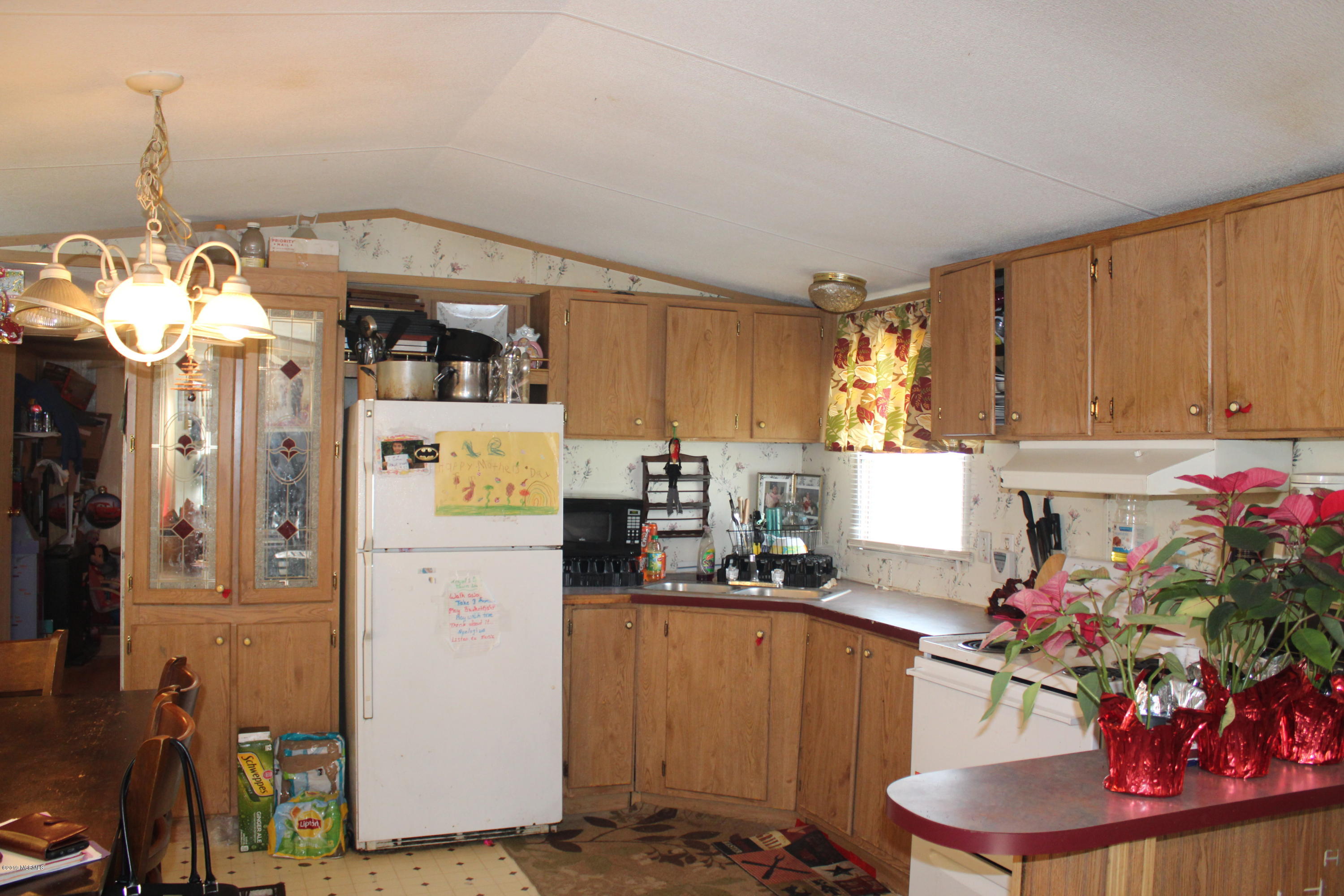 1806 Seaside Road Southwest Sunset Beach, NC 28468 - Photo 2 of 10 Kitchen