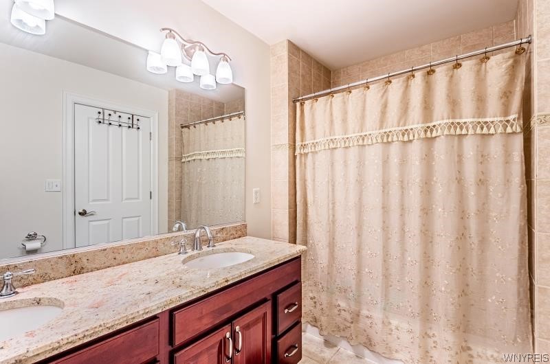 5061 Rockhaven Drive Clarence, NY 14031 - Photo 28 of 48 Double sinks and shower