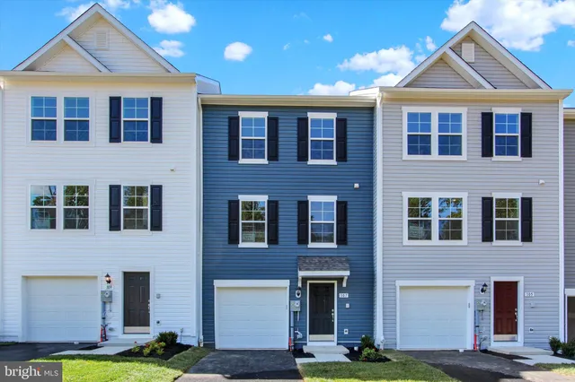 $2,100 | 105 Homestead Drive, Hanover, PA 17331