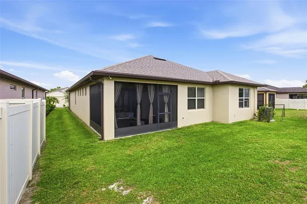 $2,850 | 5303 Levana Street, Palmetto, FL 34221