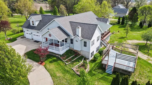 $690,000 | 9574 D Drive North, Battle Creek, MI 49014