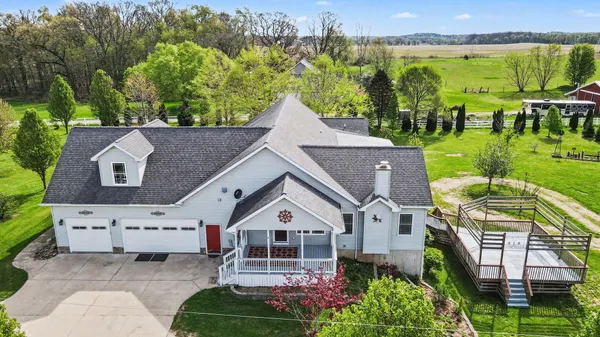 $690,000 | 9574 D Drive North, Battle Creek, MI 49014