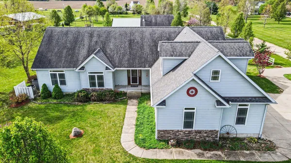 $690,000 | 9574 D Drive North, Battle Creek, MI 49014