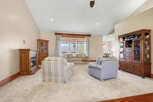 $690,000 | 9574 D Drive North, Battle Creek, MI 49014