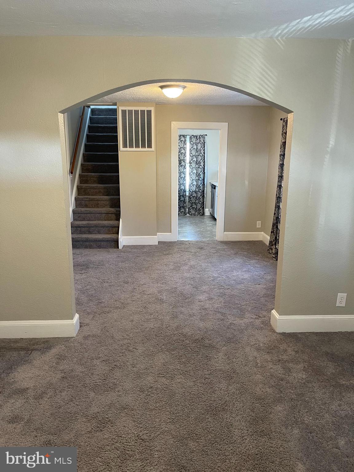 4613 Harrison Road Fredericksburg, VA 22408 - Photo 3 of 18 Family room