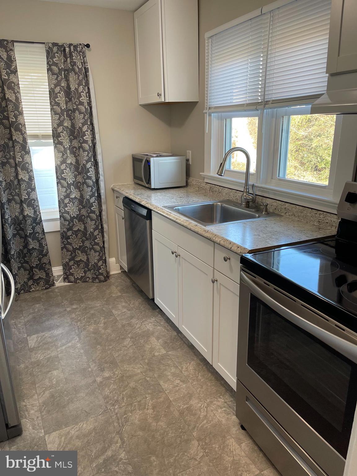 4613 Harrison Road Fredericksburg, VA 22408 - Photo 6 of 18 Kitchen w/new stainless appliances