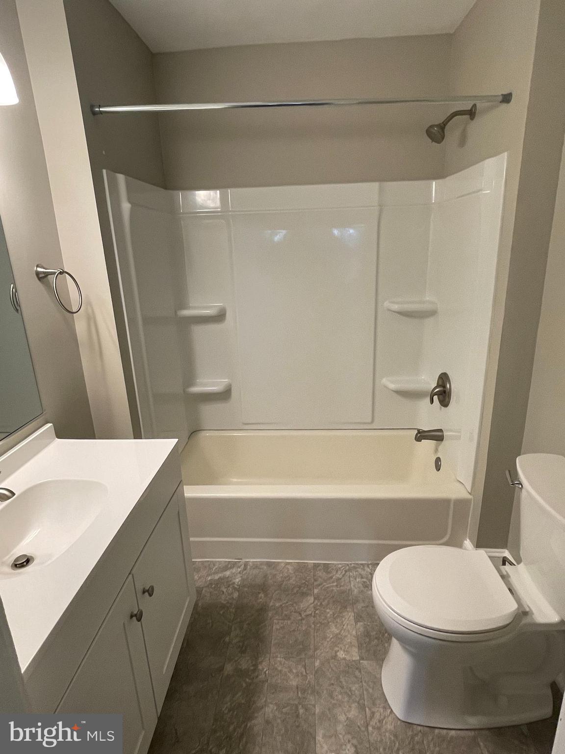 4613 Harrison Road Fredericksburg, VA 22408 - Photo 9 of 18 Full bathroom