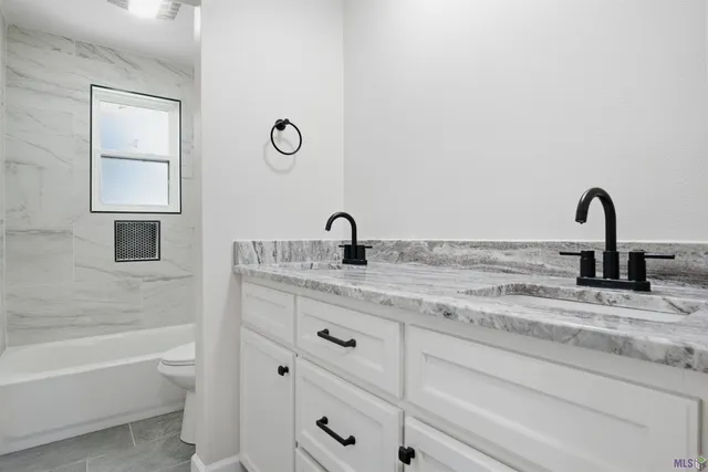 $325,000 | 5613 South Allegheny Court, Baton Rouge, LA 70817