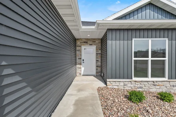 $419,900 | 733 Tambour Court, De Pere, WI 54115