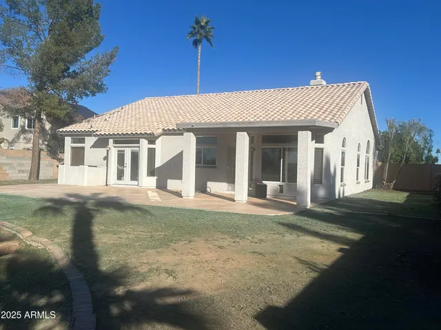 $2,700 | 1755 West Aspen Avenue, Gilbert, AZ 85233