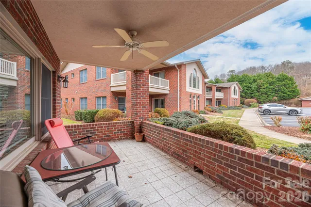 $500,000 | 1465 South Lakeshore Drive, Unit D2, Lake Junaluska, NC 28745