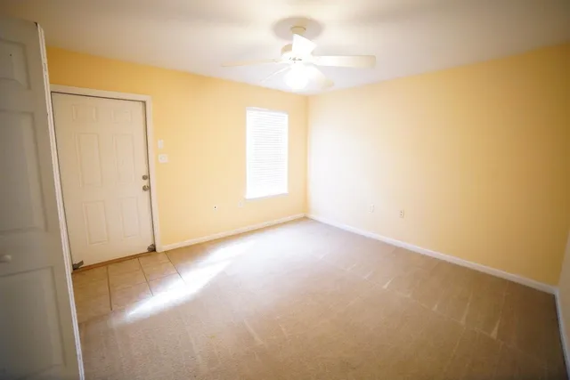 $1,300 | 2738 West Tharpe Street, Unit 2306, Tallahassee, FL 32303