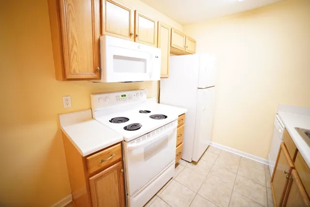 $1,300 | 2738 West Tharpe Street, Unit 2306, Tallahassee, FL 32303