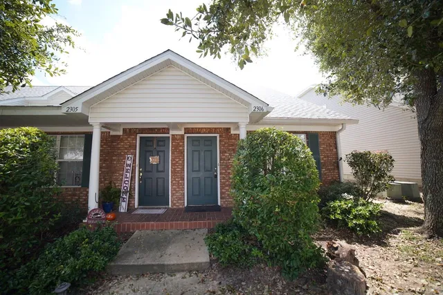 $1,300 | 2738 West Tharpe Street, Unit 2306, Tallahassee, FL 32303