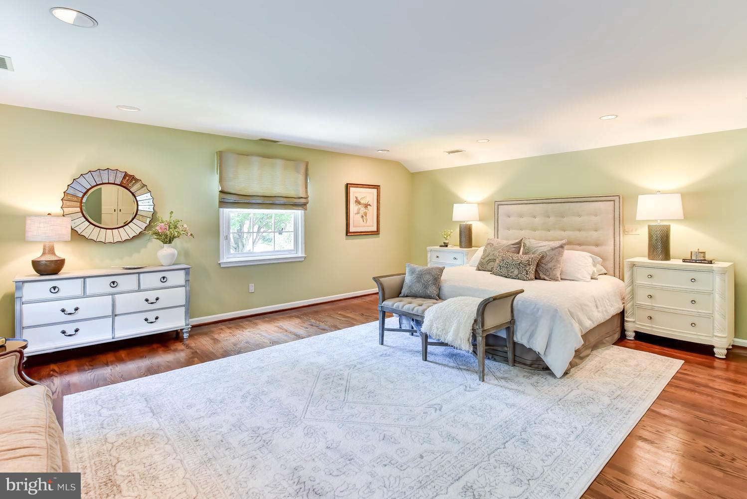 4306 Torchlight Circle Bethesda, MD 20816 - Photo 14 of 18 Bedroom (Master)