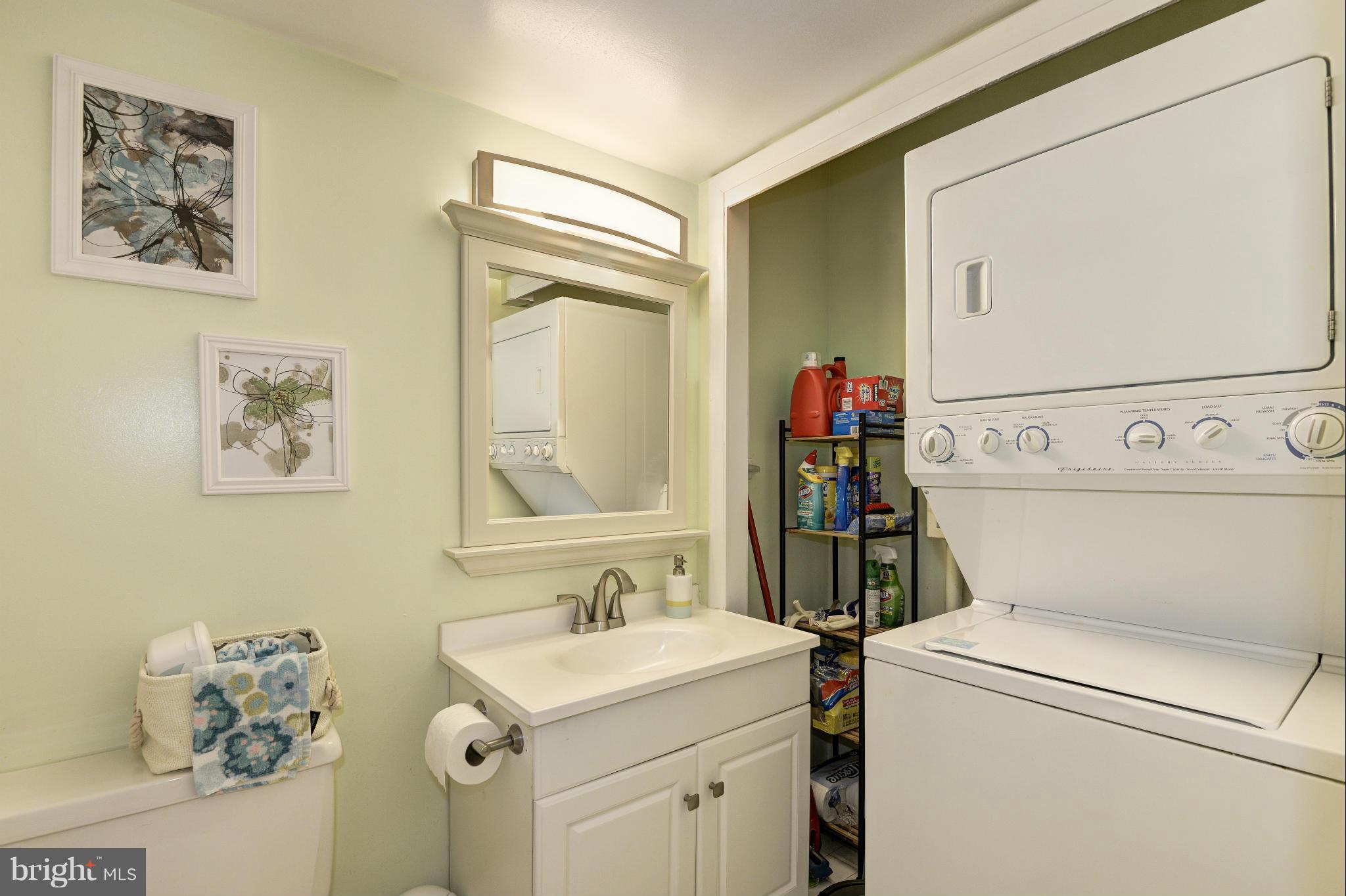 11600 Vantage Hill Road, Unit C Reston, VA 20190 - Photo 19 of 26 Bath
