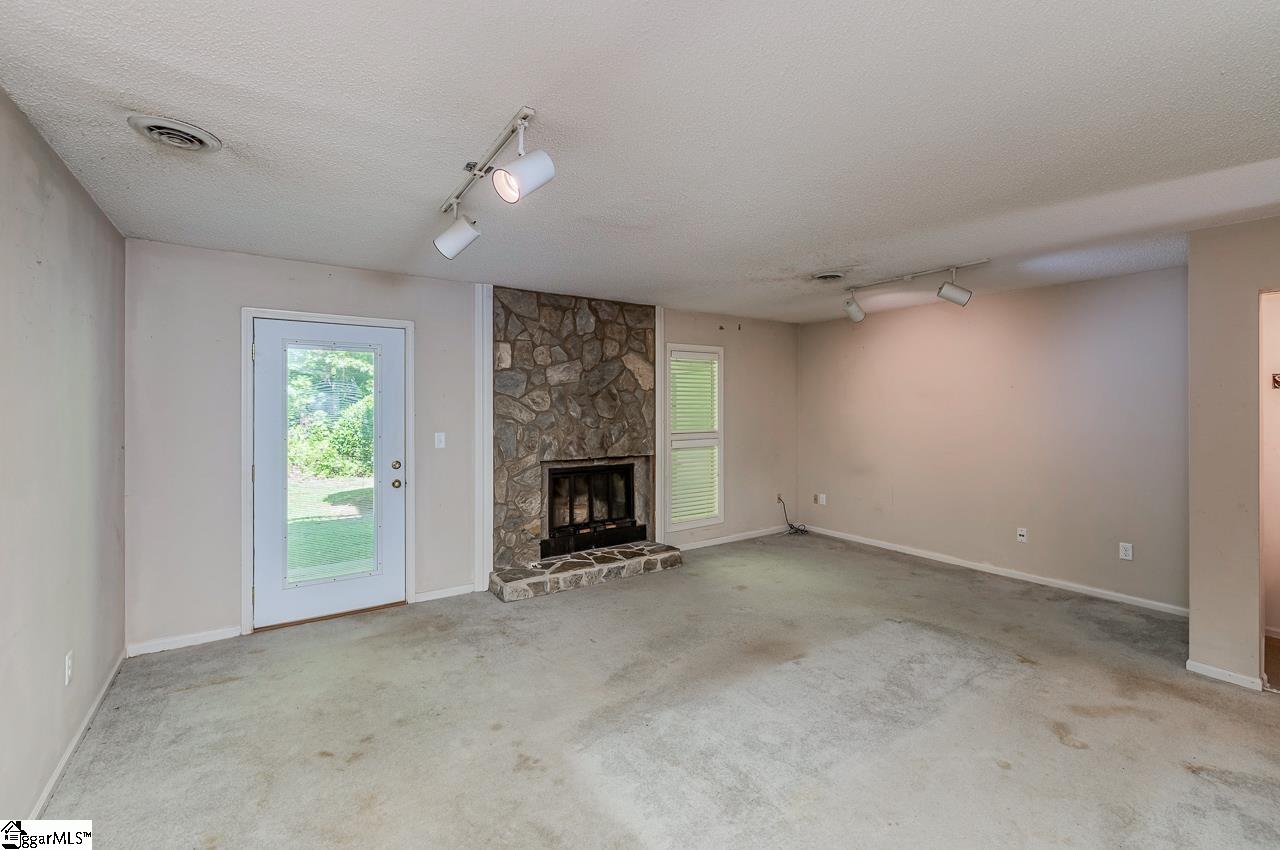 150 Stallings Road, Unit A2 Taylors, SC 29687 - Photo 4 of 26 Gallery Image 4