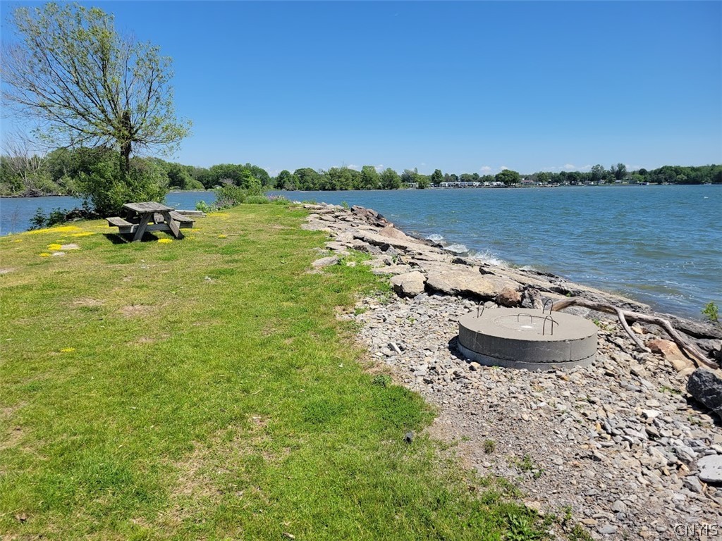 28253 Stony Point Road Cape Vincent, NY 13618 - Photo 13 of 49
