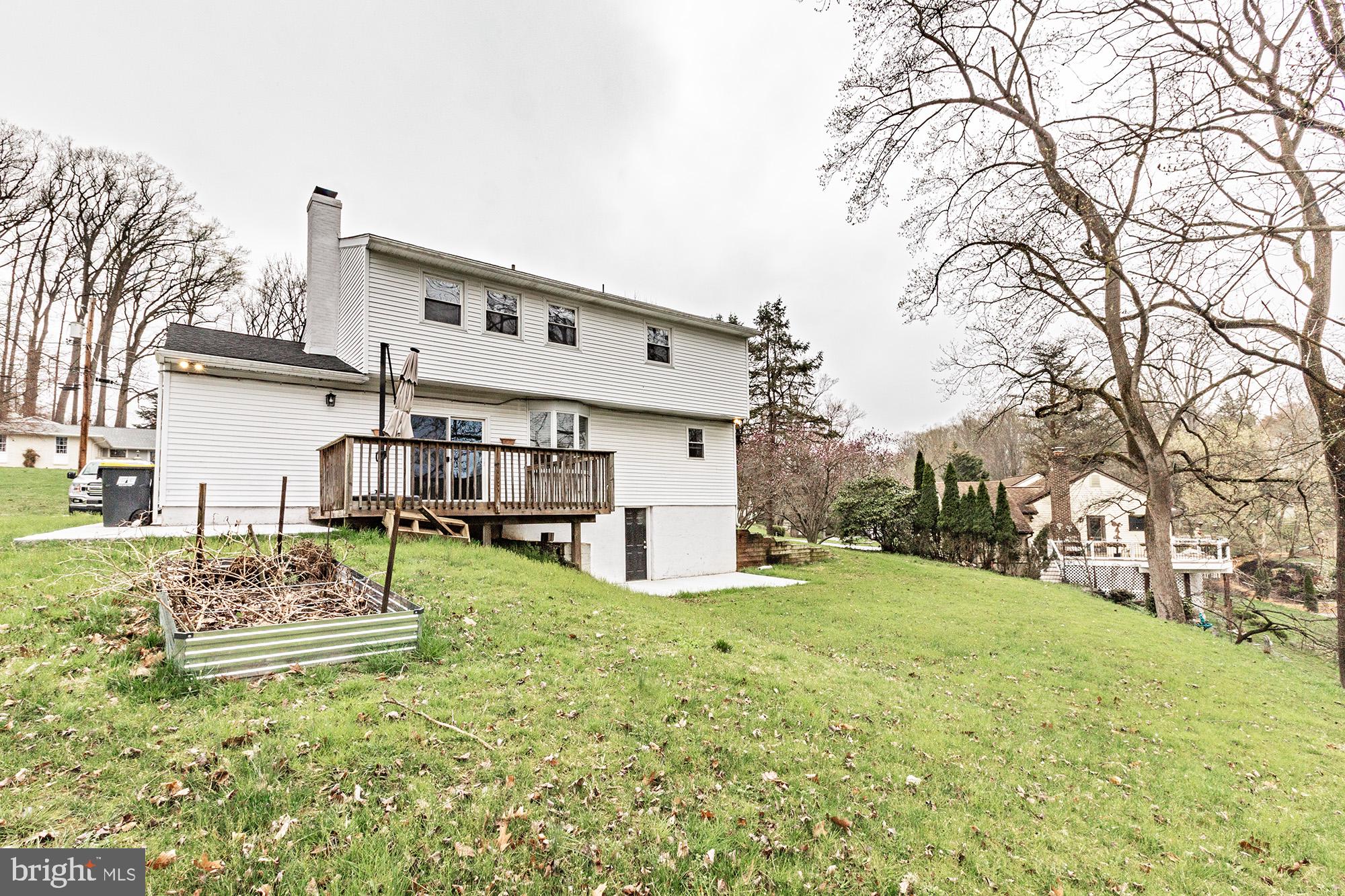 716 Gateway Road Hockessin, DE 19707 - Photo 2 of 22