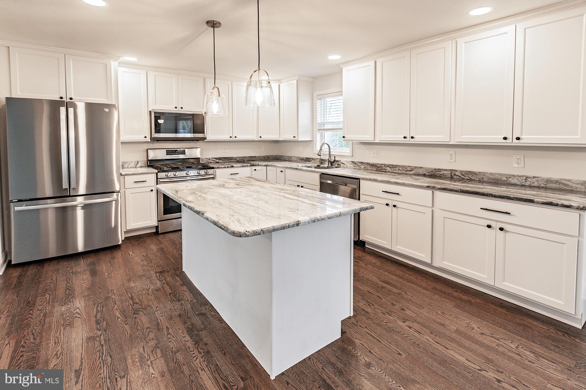 716 Gateway Road Hockessin, DE 19707 - Photo 4 of 22