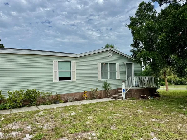 $1,500 | 829 High Street, Sebastian, FL 32958