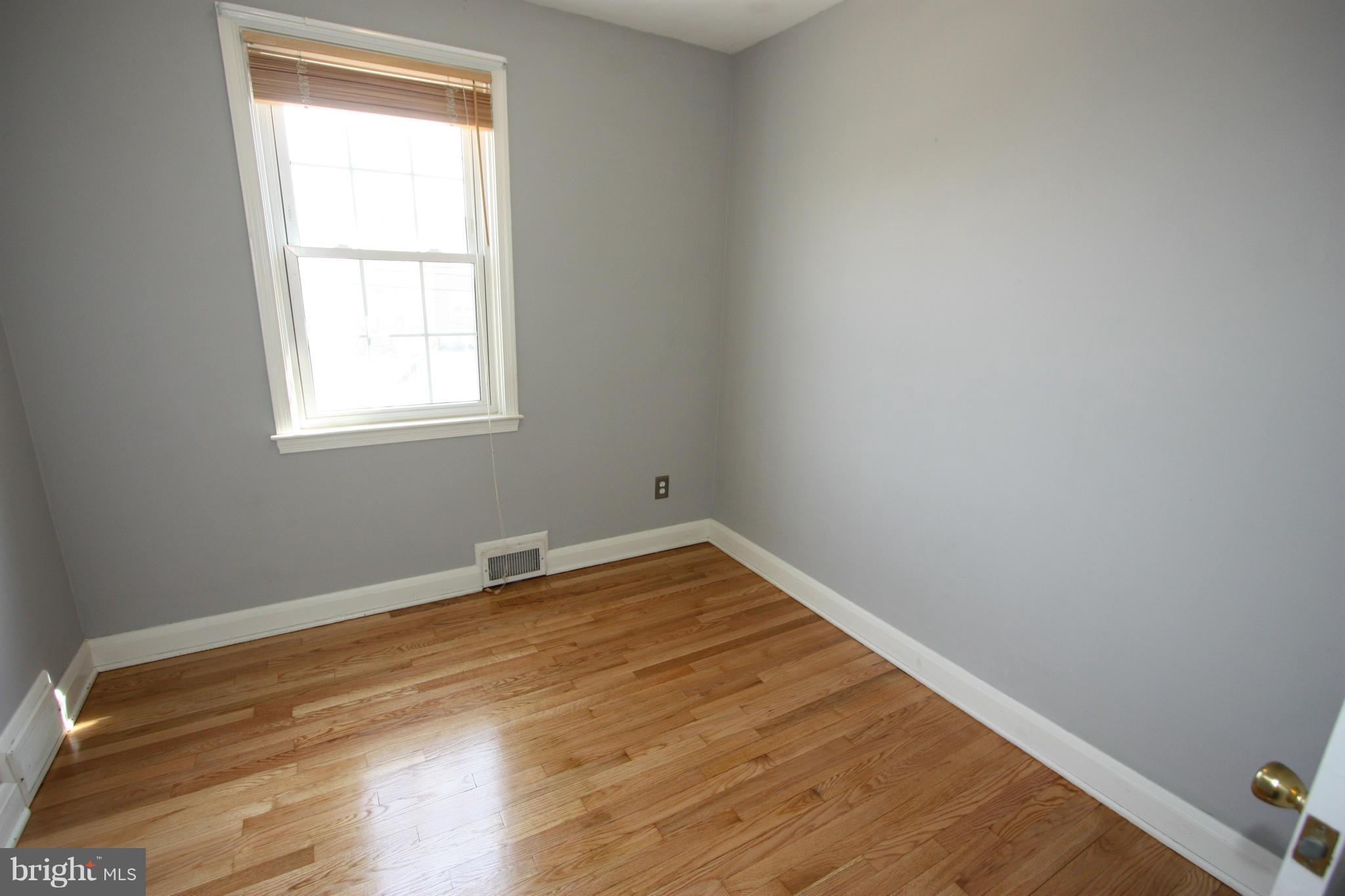 8135 Pleasant Plains Road Towson, MD 21286 - Photo 20 of 30 BEDROOM #3