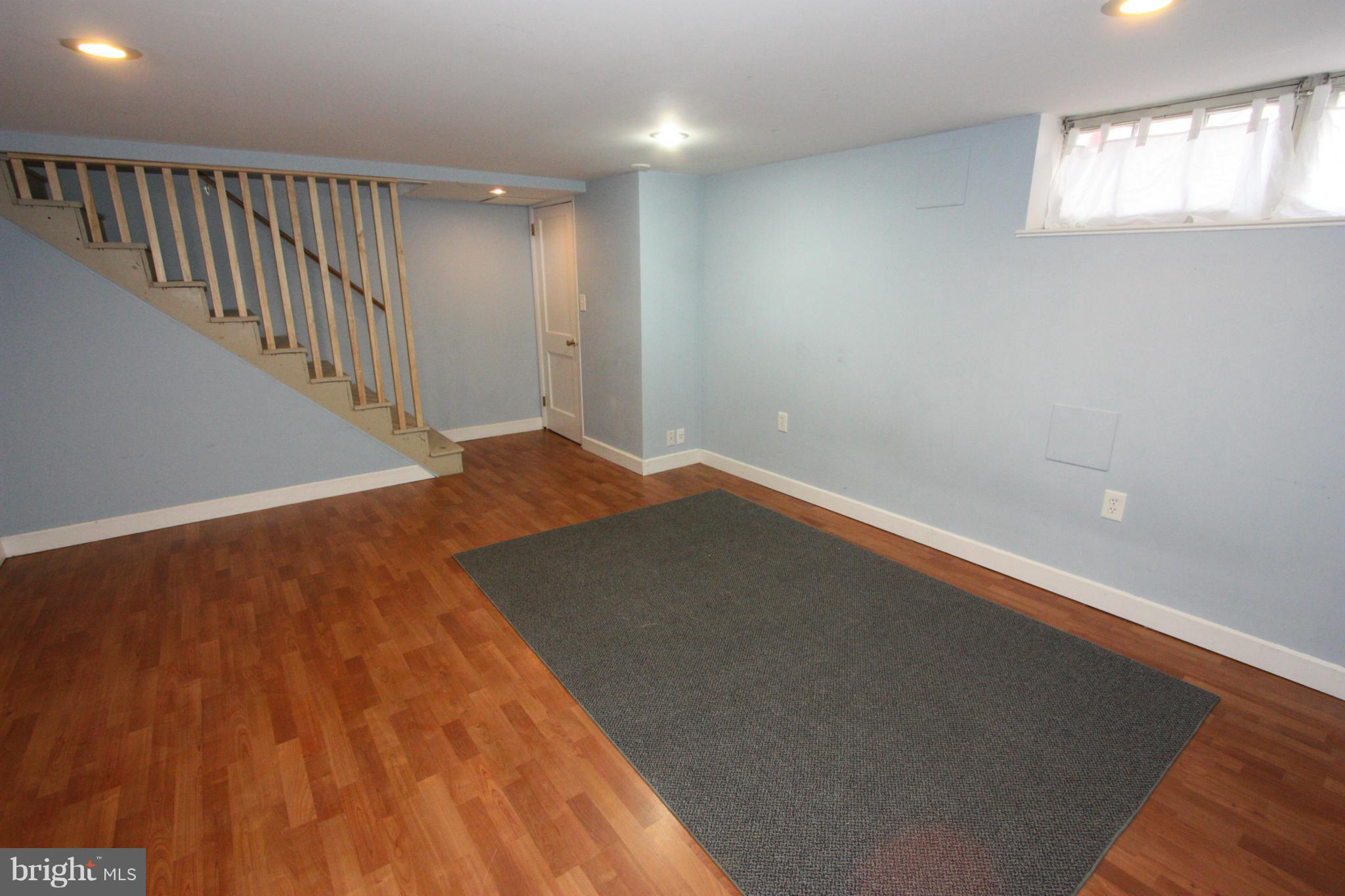 8135 Pleasant Plains Road Towson, MD 21286 - Photo 22 of 30 NATURAL LIGHT AND RECESSED LIGHTING