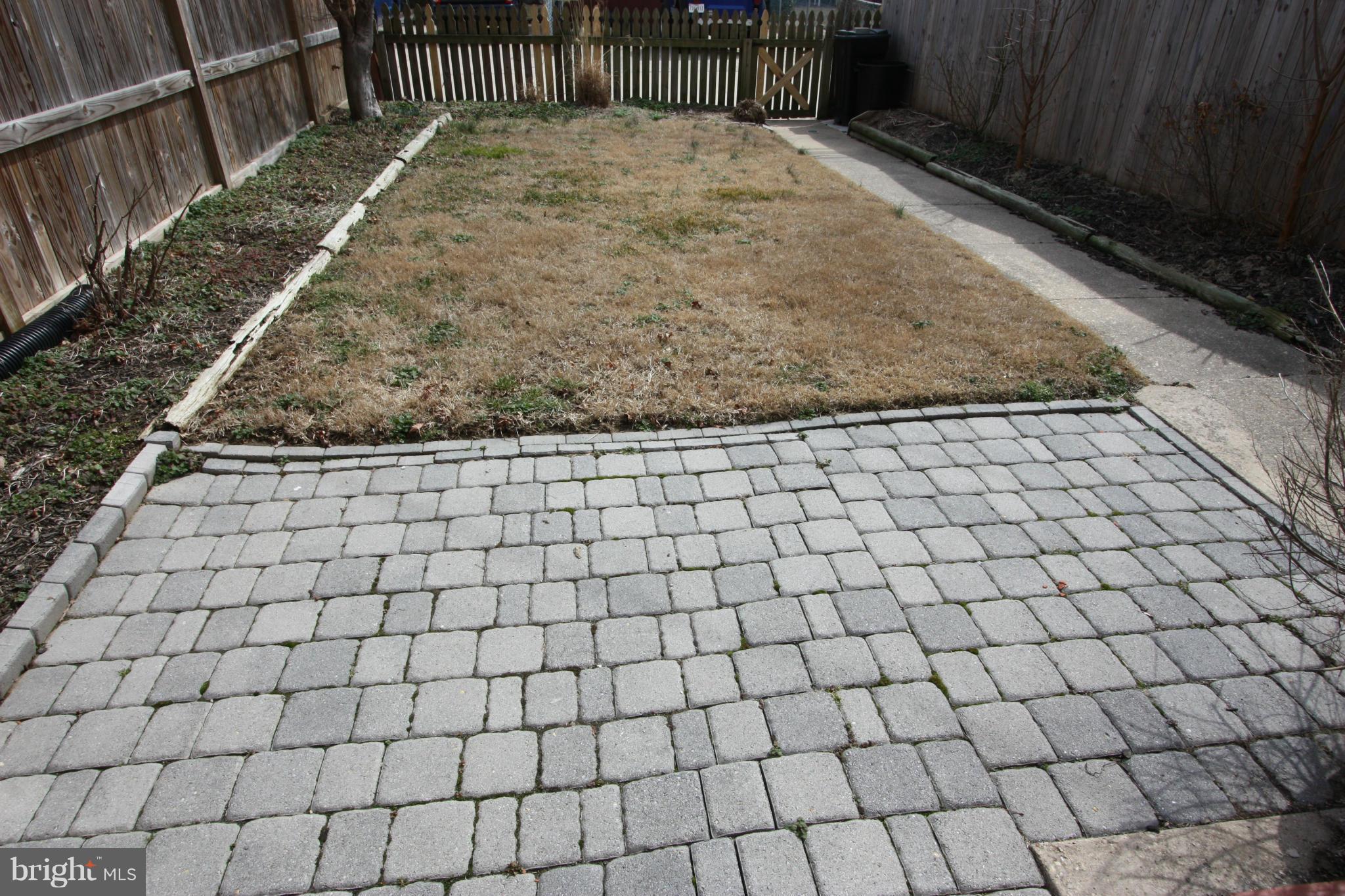 8135 Pleasant Plains Road Towson, MD 21286 - Photo 26 of 30 HAVE A COOKOUT ON THE PAVER STONE PATIO