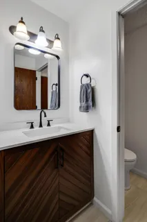 $189,900 | 5607 Green Cir Drive, Unit 210, Minnetonka, MN 55343