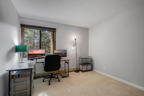 $189,900 | 5607 Green Cir Drive, Unit 210, Minnetonka, MN 55343
