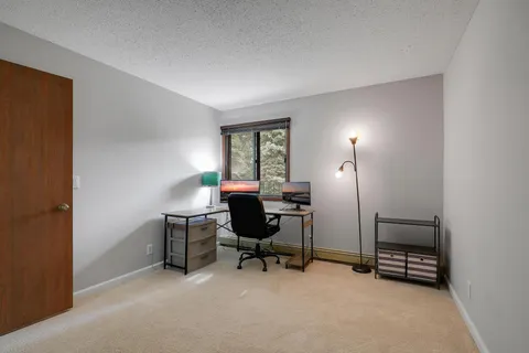 $189,900 | 5607 Green Cir Drive, Unit 210, Minnetonka, MN 55343