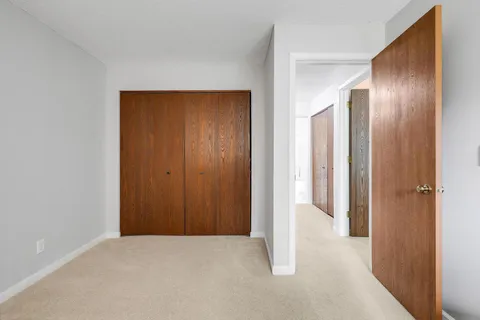 $189,900 | 5607 Green Cir Drive, Unit 210, Minnetonka, MN 55343