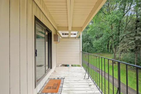 $189,900 | 5607 Green Cir Drive, Unit 210, Minnetonka, MN 55343