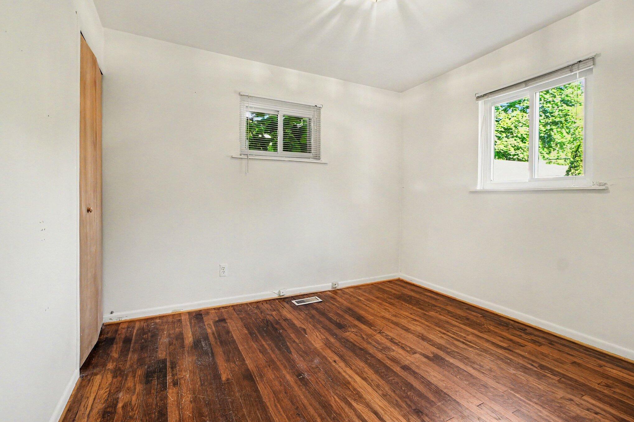 1307 Fall River Road Ypsilanti, MI 48198 - Photo 21 of 30 022_file_6009