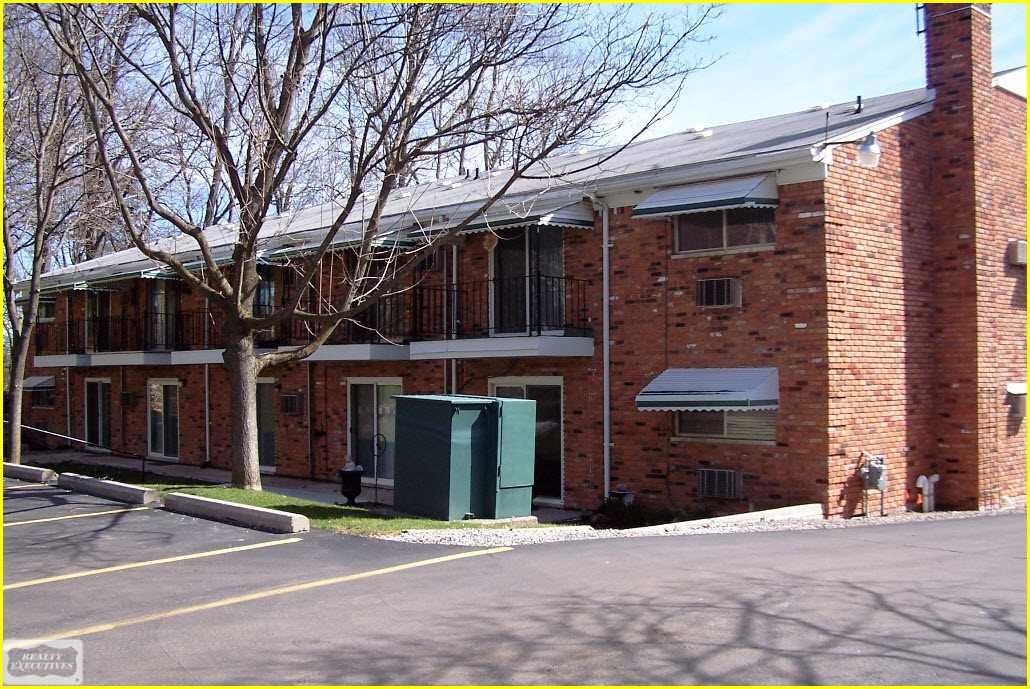 419 North Prospect, Unit 201 Romeo, MI 48065 - Photo 17 of 17 31298798-16.JPG